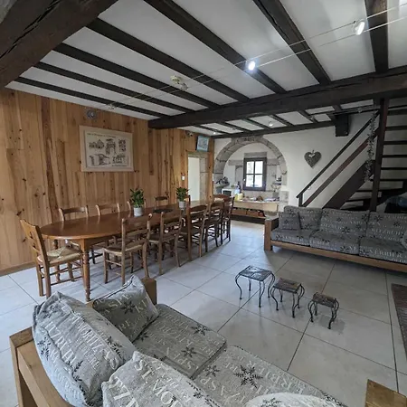 Relais De La Vallee De L'ource Holiday home Villars-Montroyer