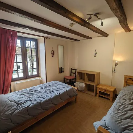 Relais De La Vallee De L'ource Holiday home