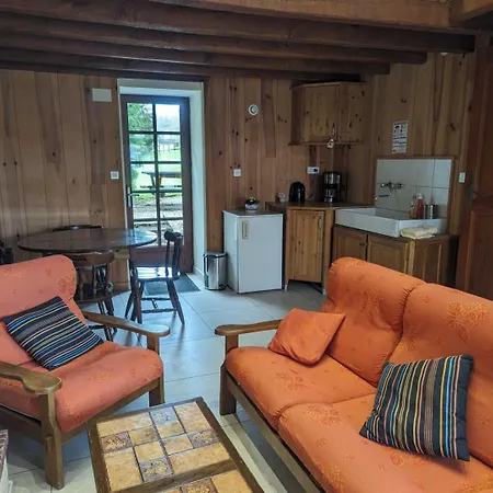Relais De La Vallee De L'ource * Villars-Montroyer